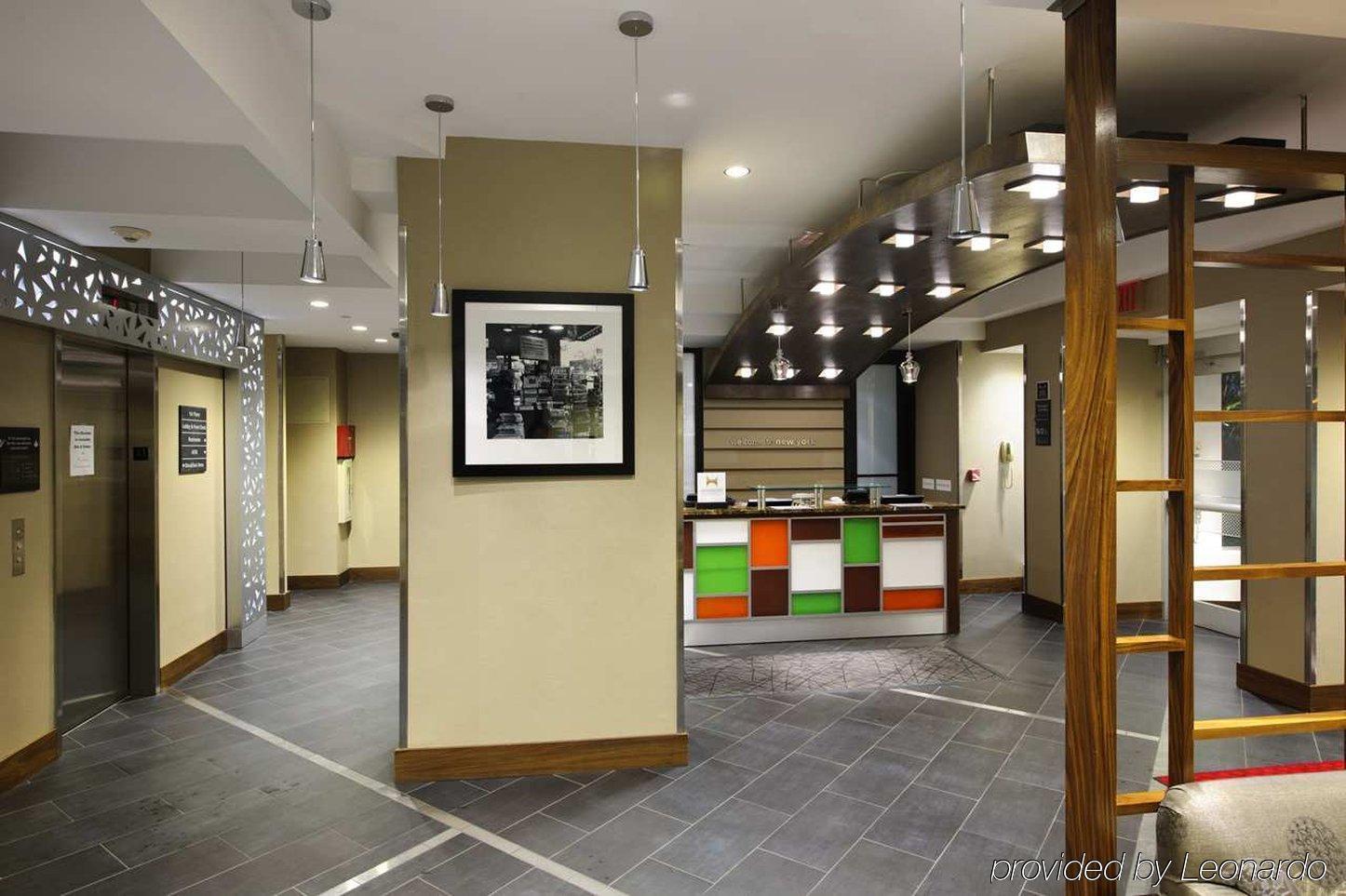 Hampton Inn Manhattan Chelsea New York Exterior photo